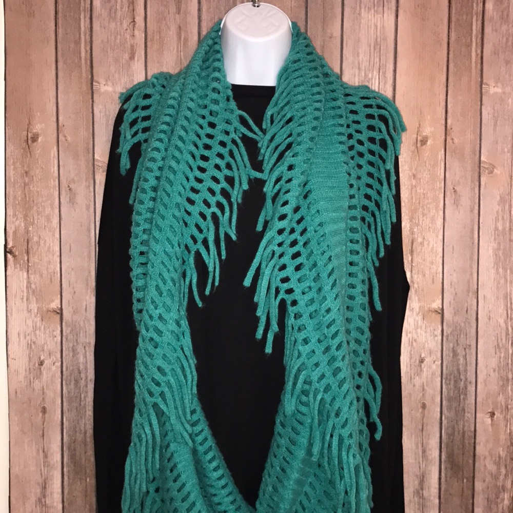 Turquoise Infinity Scarf - Picture 4 of 4
